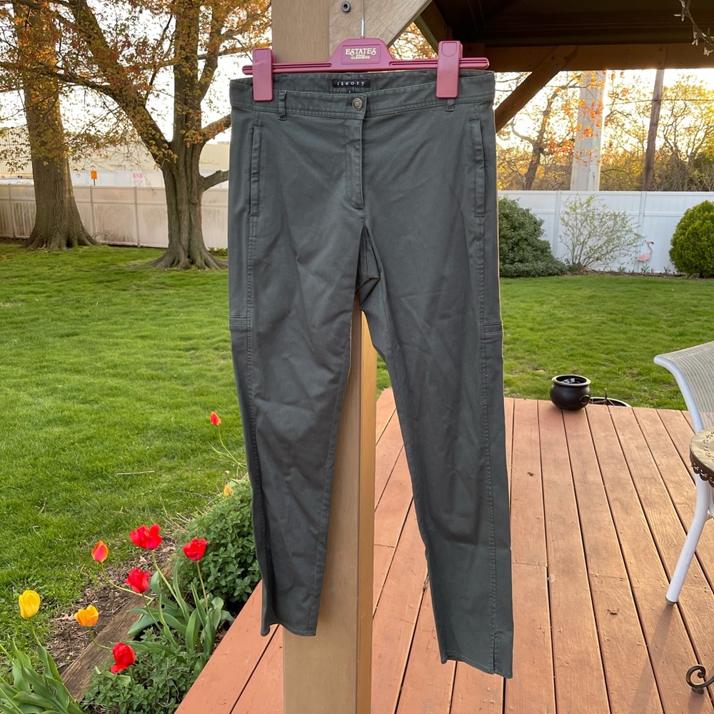 Theory ladies Capri pants